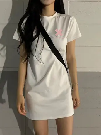 孕妇装2023年春夏季短袖连衣裙女宽松大码唐老鸭长款t恤裙子时尚商品大图