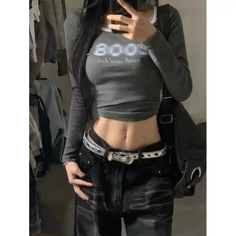 美式复古辣妹风长袖t恤女秋冬小众设计感修身短款打底衫高腰上衣图片