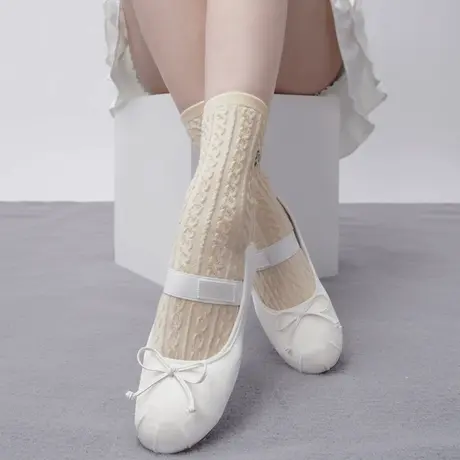 森马袜子女秋冬女生个性潮袜长筒2025款针织学生复古运动中筒棉袜商品大图