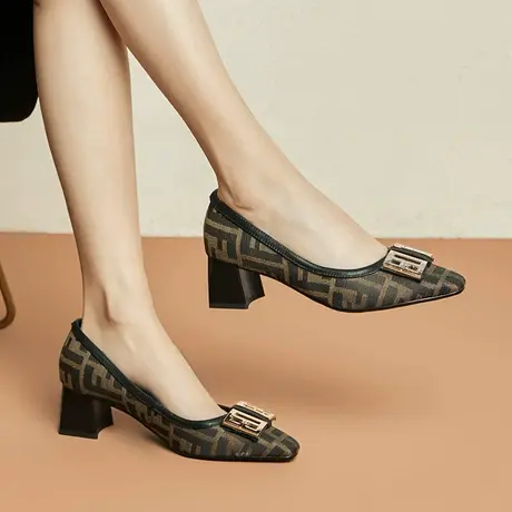 复古英伦风气质百搭小方头浅口单鞋女粗跟中跟金属搭扣防滑鞋子女商品大图