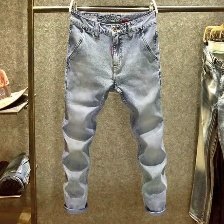 浅蓝色夏季牛仔裤男百搭斜口袋小脚裤高街时尚刺绣修身直筒裤薄款商品大图