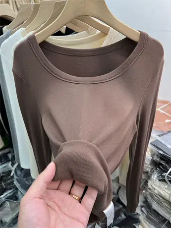 低圆领露锁骨长袖T恤女2023秋冬新款加薄绒内搭打底衫纯欲上衣潮商品大图