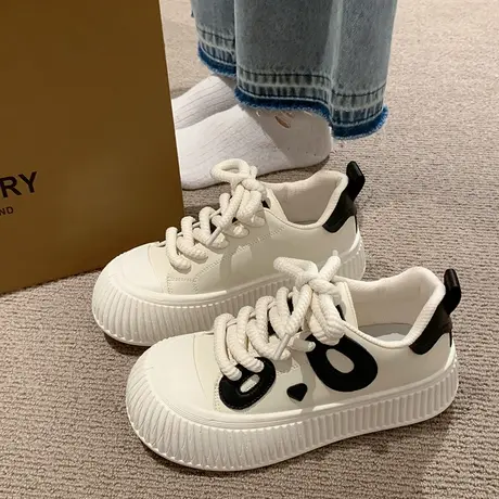 港风小白鞋女2023新款夏季百搭小众厚底爆款鞋子透气休闲黑白板鞋商品大图