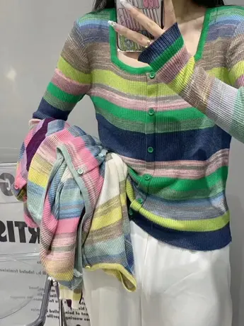 彩虹条纹纽扣方领针织衫女秋季新款薄款气质百搭修身长袖打底上衣商品大图
