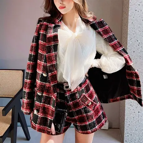 粉红大布娃娃名媛格子西装外套翻领复古修身外套早春女2022新款图片