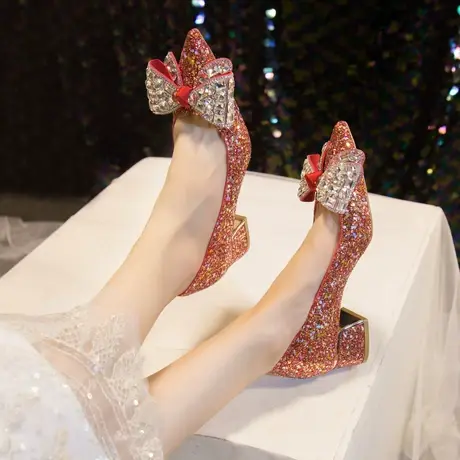 结婚鞋女红色绒面新娘鞋中式秀禾婚纱两穿礼服高跟鞋水钻蝴蝶结鞋商品大图