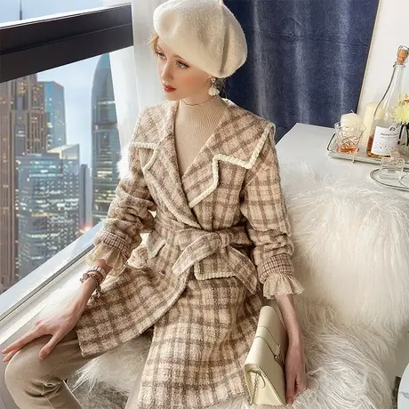 粉红大布娃娃毛呢外套女2021新款冬季格子双面呢修身大衣中长款图片