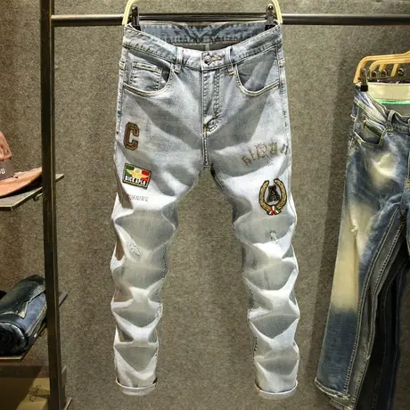 夏季浅蓝色薄款牛仔裤男潮牌刺绣图章韩版高街男裤时尚修身小脚裤商品大图