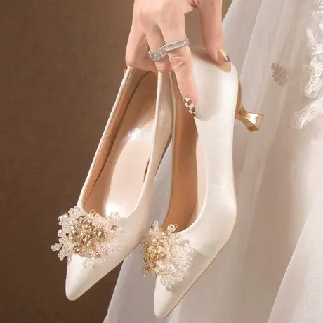 婚鞋新娘鞋秀禾婚纱两穿不累脚日常可穿高级感高跟鞋伴娘礼服鞋女图片