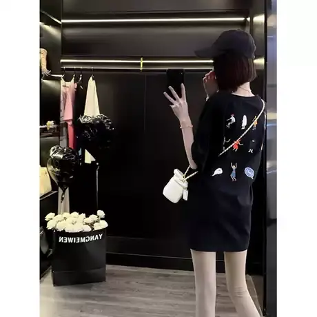 黑色韩版宽松学生百搭正肩设计感小众t恤短袖女港风圆领2024年夏商品大图