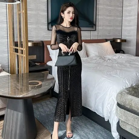 法式条纹超好看丝绒连衣裙高级感黑色复古女神范气质镂空开叉裙子商品大图