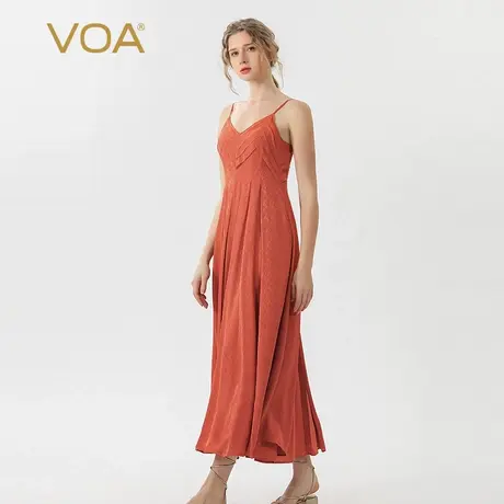 VOA提花桑蚕丝伊人红V领可调节吊带性感露背飘逸大摆真丝连衣裙图片