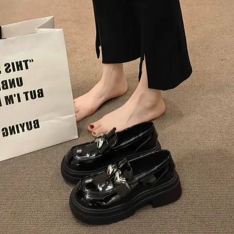 小皮鞋女春秋季厚底女鞋2024新款黑色漆皮复古ins网红英伦乐福鞋商品大图