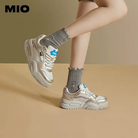 MIO米奥2024年春季休闲板鞋圆头系带复古厚底酷飒运动鞋女鞋图片