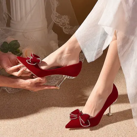 红色气质婚鞋女2023年新款秀禾服婚纱两穿中式新娘鞋不累脚高跟鞋商品大图