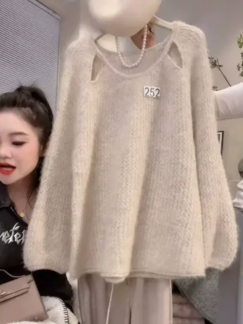 法式设计感镂空毛衣女秋冬新款纯色插肩灯笼袖宽松套头针织衫上衣图片