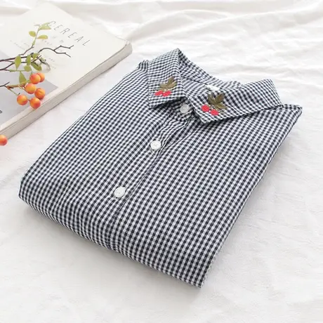 春秋日系文艺小清新刺绣黑白格子纯棉长袖衬衫女学生宽松打底上衣商品大图