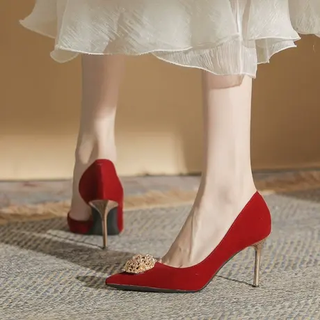 红色婚鞋2024年春季新款高级感小众水钻高跟鞋女细跟尖头气质单鞋图片