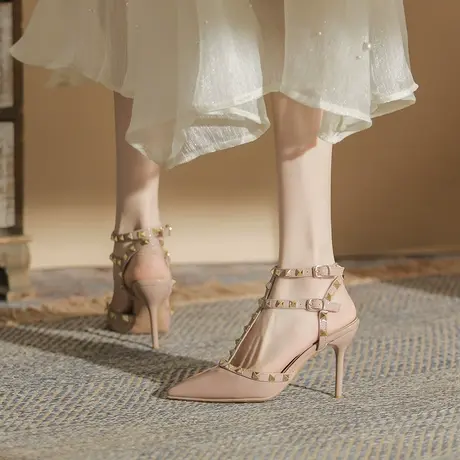 铆钉高跟鞋女细跟2024年夏季新款罗马凉鞋性感少女一字带单鞋尖头图片