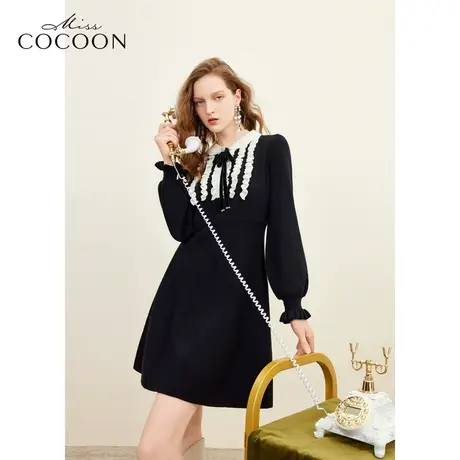 MISSCOCOON蝴蝶结点缀裙2023冬装新款女抽皱木耳边撞色收腰连衣裙图片