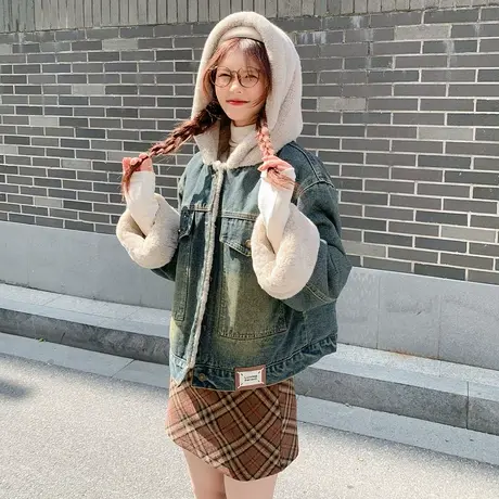 othermix加绒加厚牛仔外套女2023秋冬新款保暖连帽女士短款上衣图片