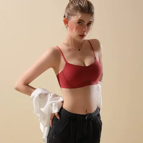 抹胸式小胸聚拢内衣女红色本命年新婚结婚文胸无钢圈2025新款胸罩图片