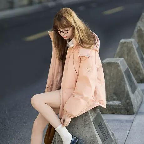 唐狮官方冬季女羽绒服连帽设计少女爱心超好看小个子羽绒外套tuTA图片