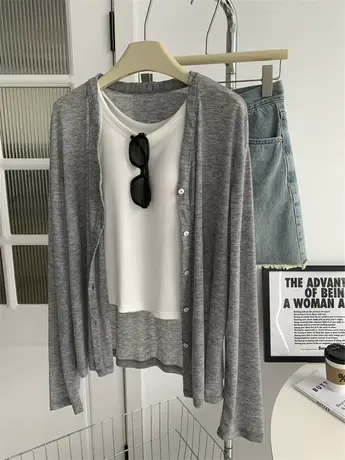 慵懒风V领纽扣长袖开衫披肩女初秋薄款宽松垂感百搭天丝防晒外套商品大图