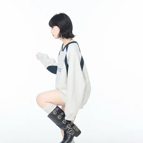 美式复古运动风插肩袖卫衣女秋季2025新款宽松休闲撞色情侣款上衣图片