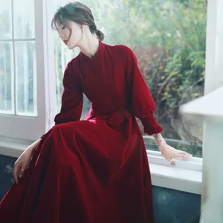 敬酒服新娘2023新款冬季长袖结婚平时可穿冬天酒红色丝绒晚礼服女图片