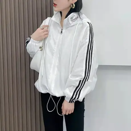 宽松连帽休闲棒球服外套女2022夏季新款时尚运动百搭薄款防晒衣潮图片