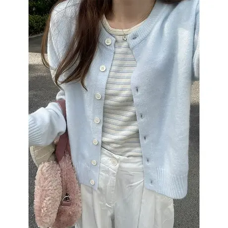 奶系穿搭早秋针织衫女春秋季2023新款慵懒风软糯毛衣开衫外套百搭图片