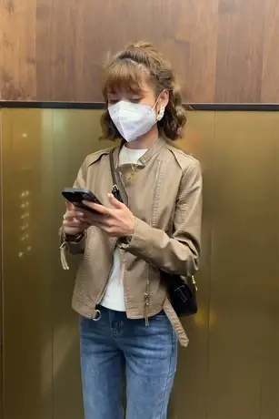 2023春秋季新款海宁PU皮衣女短款修身时尚韩版大码皮夹克小外套潮商品大图