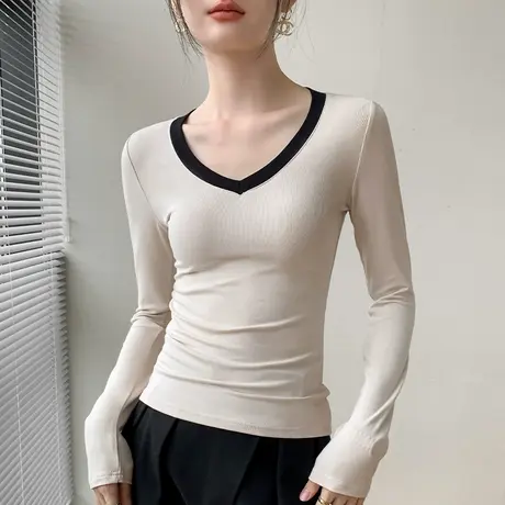 撞色拼接V领长袖T恤女2023秋冬新品设计感修身减龄西装内搭打底衫图片