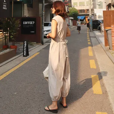 夏装新款无袖阔腿连体裤宽松棉麻灯笼裤系带大码九分裤亚麻连体衣图片