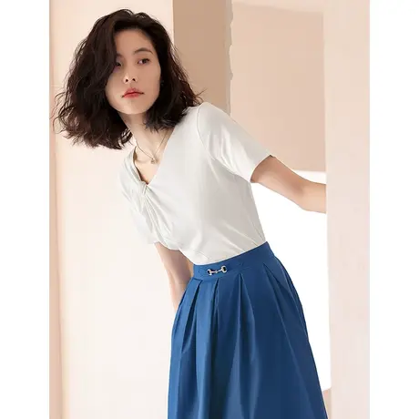 弥古白色设计感v领短袖修身t恤不规则法式锁骨一字领扭结上衣女夏图片