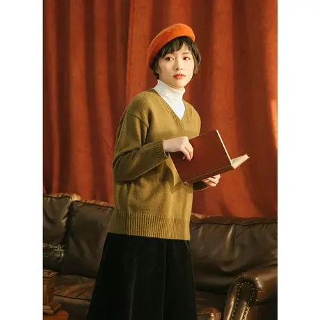 omont蛋挞家 复古宽松长袖套头v领长袖毛衣女学生休闲针织衫冬图片