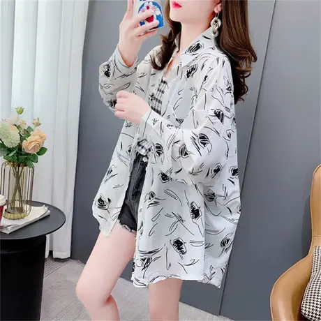 法式复古印花防晒衬衫女夏季2023年新款宽松网红洋气设计感上衣潮图片