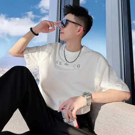 高级感简约T恤男夏季个性潮牌短袖上衣休闲痞帅拼接半袖T恤半截袖图片