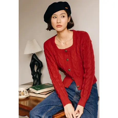 弥古红色方领麻花毛衣女内搭法式新年红针织衫高级感秋冬打底上衣图片