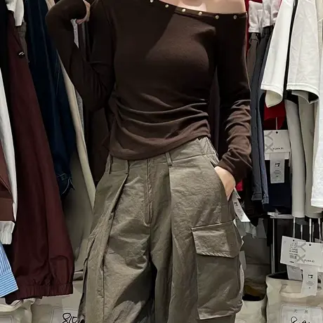 设计感辣妹斜领露肩长袖T恤女早秋季2025新款修身短款打底衫上衣商品大图