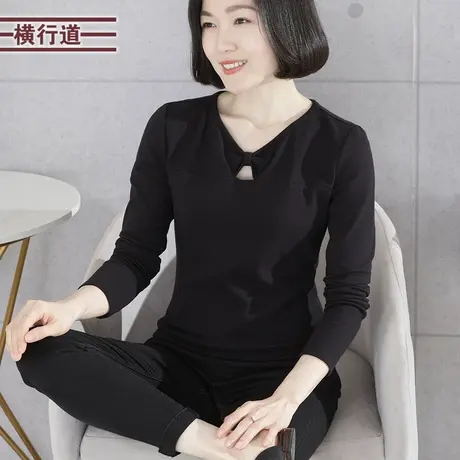 2023新款冬季简约圆领修身纯色长袖T恤女打底衫简约大码妈妈上衣图片