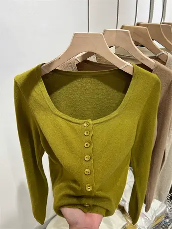 欧货方领针织开衫安迪绒短款修身小衫女2023年初秋新款长袖打底衫商品大图