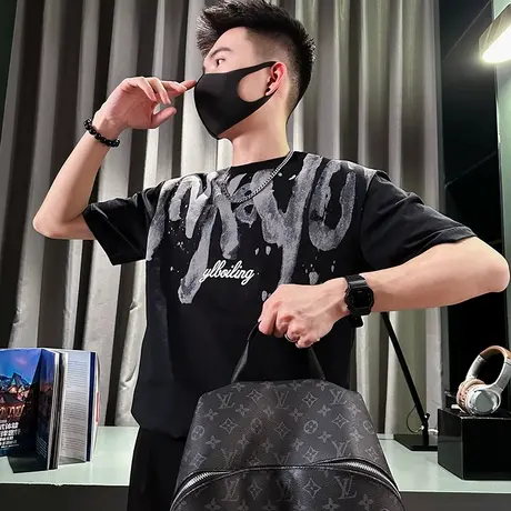 潮牌涂鸦字母印花短袖T恤男夏季高街痞帅个性上衣学生半截袖体恤图片