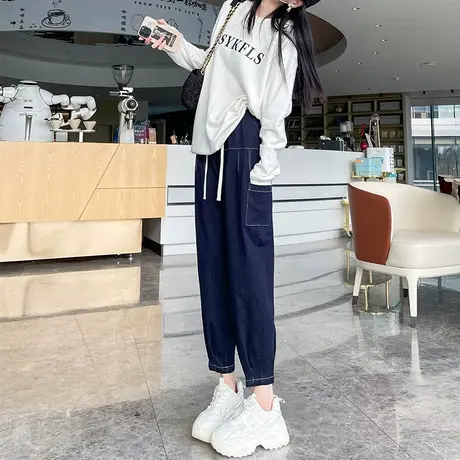 深蓝色高腰牛仔裤女2023年春秋新款高腰宽松显瘦松紧腰萝卜哈伦裤商品大图