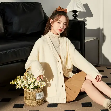 唐狮甜美毛针织衫女秋冬新款韩版可爱开衫毛衣白色高级感宽松外套图片