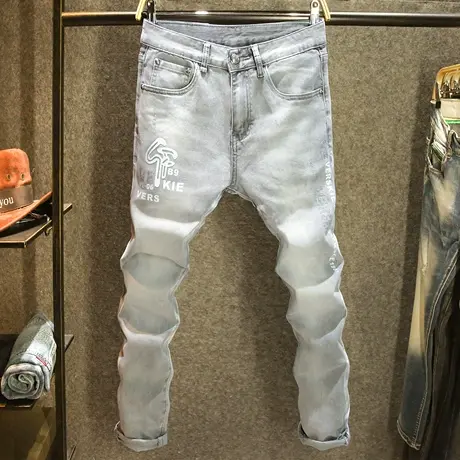 春夏季新款牛仔裤男款修身小脚裤灰色字母烫钻潮牌印花百搭裤子男商品大图