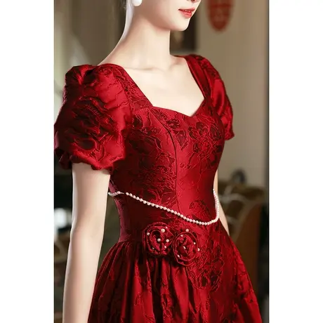 玫瑰骑士敬酒服女夏季法式方领小个子订婚礼服红色高级感在逃公主商品大图