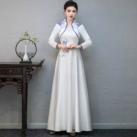 高品质长袖青花瓷礼仪服迎宾颁奖酒店礼仪小姐演出服合唱服旗袍图片