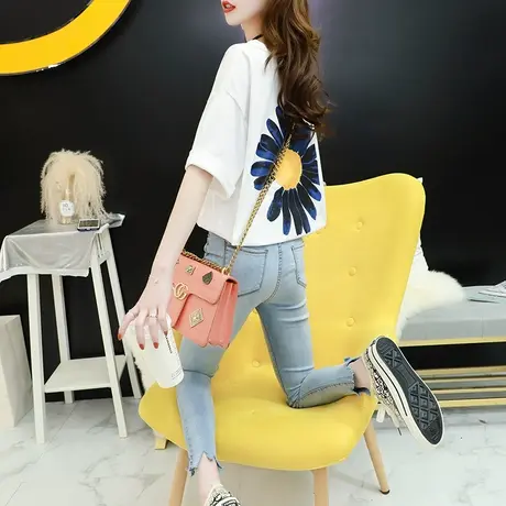 白色短袖t恤女2024夏季新款韩版宽松设计感ins潮网红超火半袖上衣图片